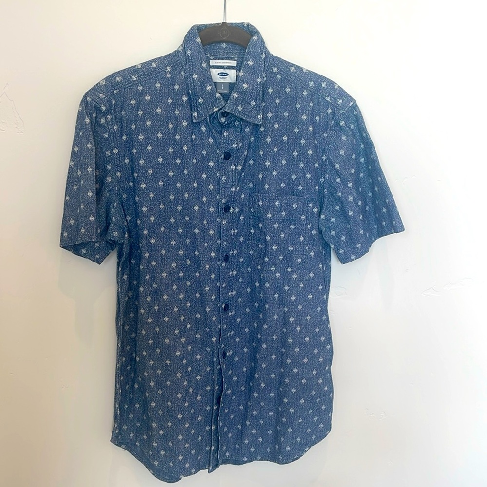Old Navy Men’s Size Small Slim Fit Chambray Blue White Short Sleeve Button Shirt